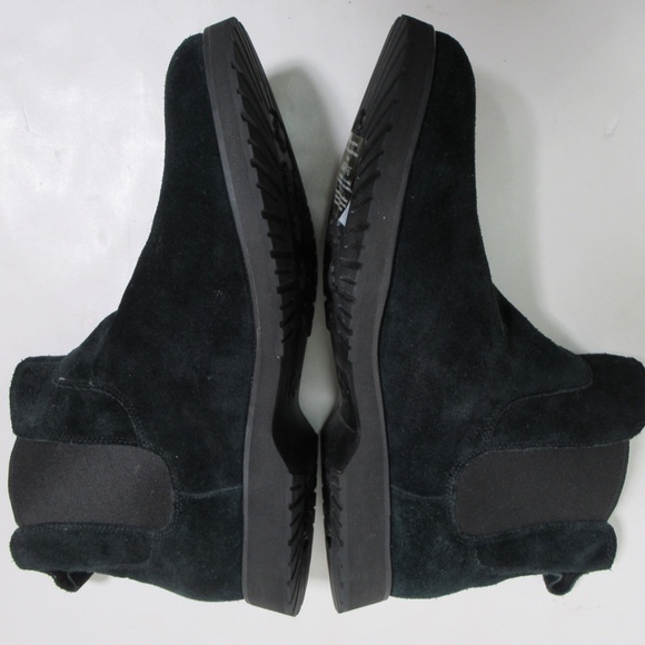 Ugg Men\'s Briscoe Chelsea Boots Suede Leather Black S/N 1016451 Size 11 USA main image 11